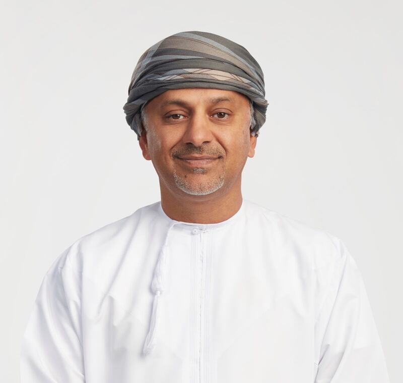 إقبال كبير على عرض الجوهر للأعمال المصرفية الحصرية من بنك مسقط