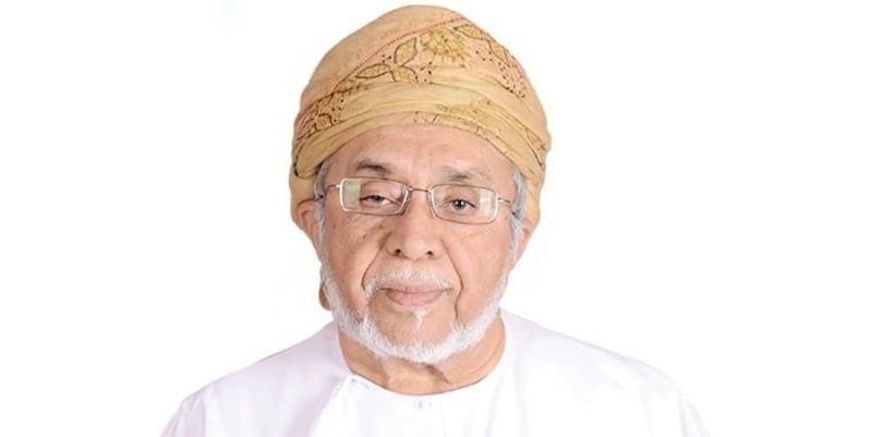 منحه جلالة السلطان وسامًا: من هو الوزير المتقاعد محمد العلوي؟