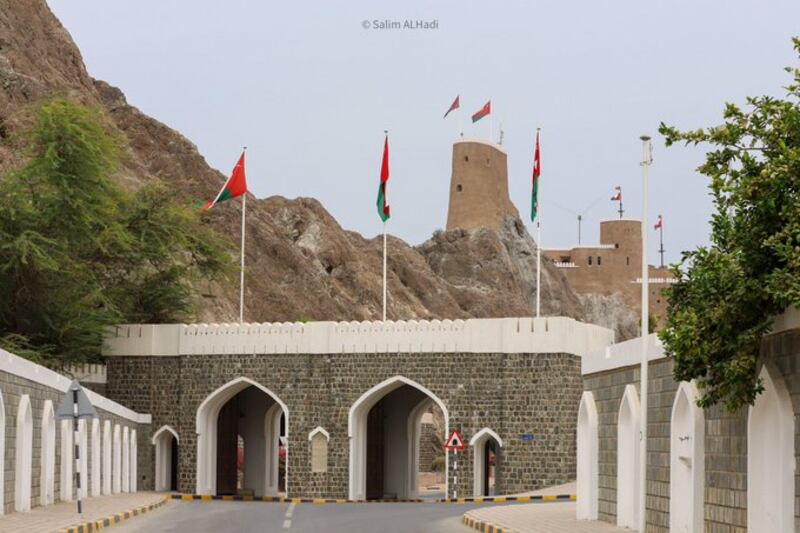 بالصور: ماذا تعرف عن بوابات مسقط؟