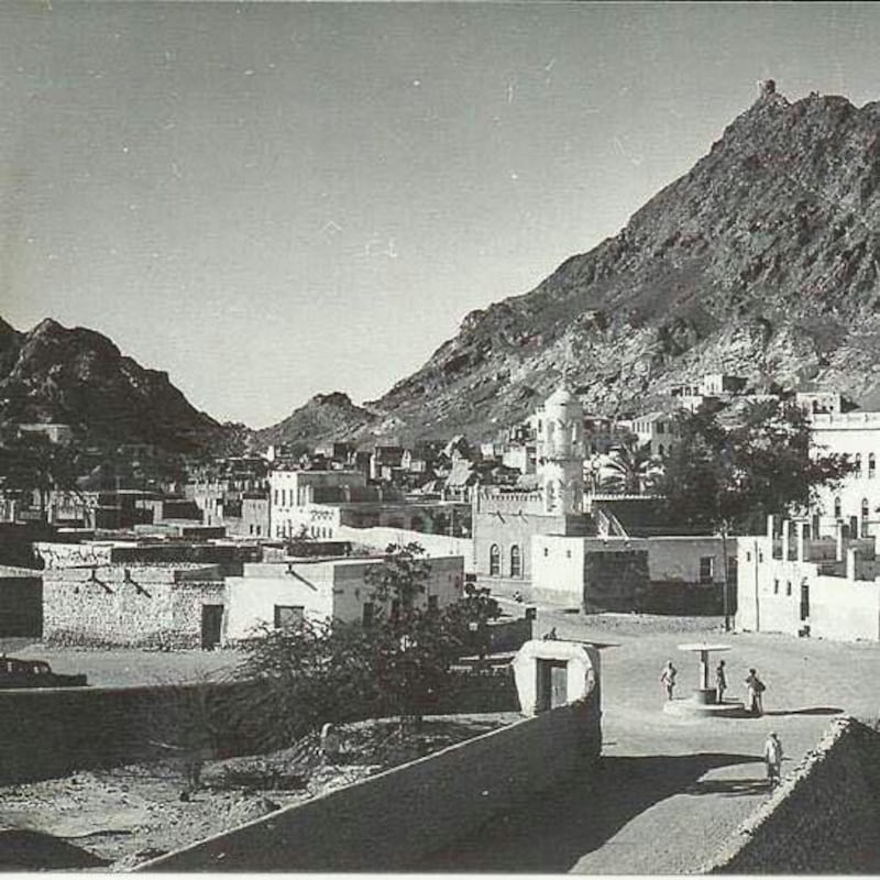 خان بهادر: التاجر العُماني الذي يُضرَب به المثل في الثراء والغنى والعمل الخيري 1/ 3