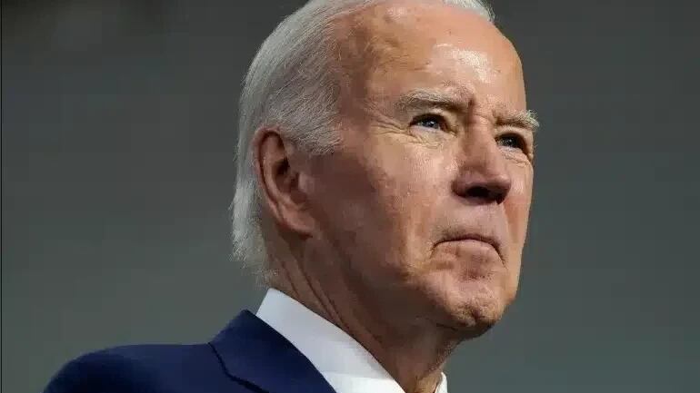 بايدن يواجه انتقادات عنيفة لتجاوزه الكونغرس وضرب اليمن