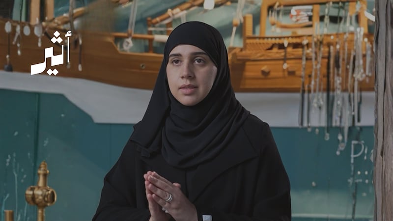 ”كيف يتحول “التلفون” من وسيلة تواصل إلى أداة للتفكك الأسري؟