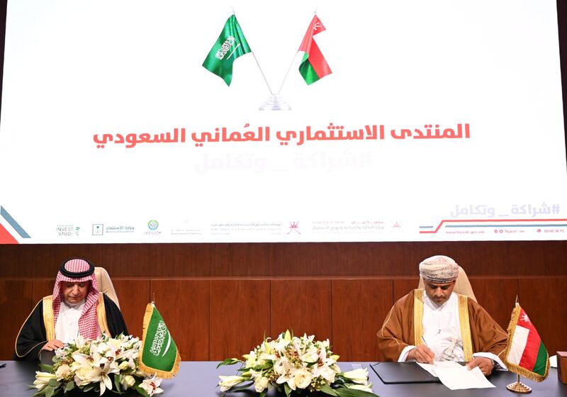 من الوصول حتى المغادرة: أبرز ما تم في زيارة الوفد السعودي للسلطنة