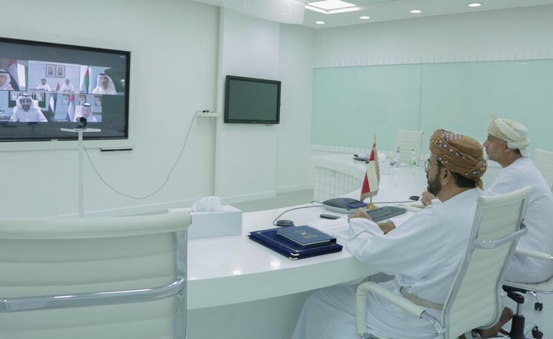 الصقري يلتقي بوزراء الاقتصاد في الإمارات