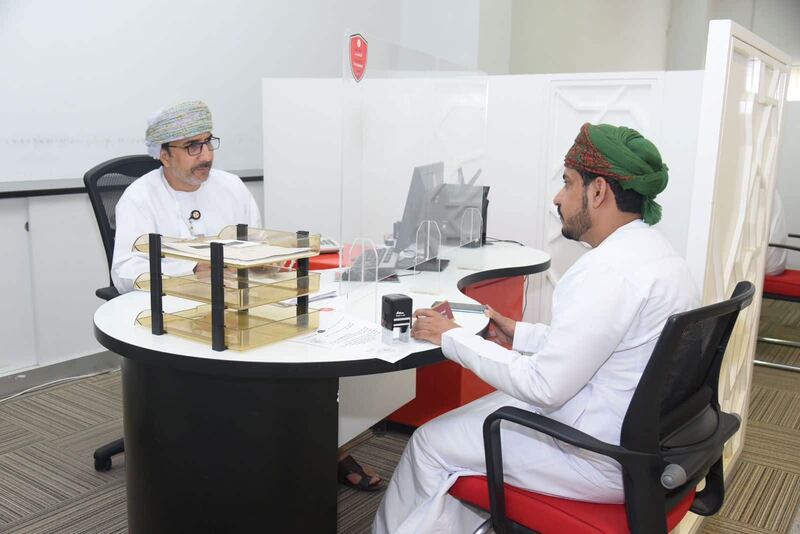 فروع بنك مسقط المخصصة للمؤسسات الحكومية والشركات تقدم خدمات وتسهيلات مصرفية تلبي احتياجات القطاع