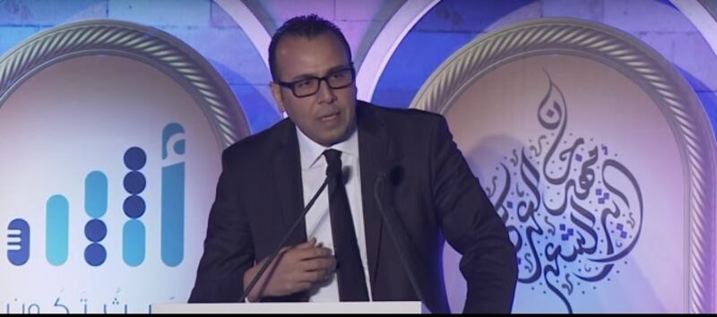 الدكتور عارف الساعدي يكتب: ما حدث في “جائزة أثير للشعر العربي” خلاف طبيعة الصناعة الشعرية الفاقدة لروح القصيدة