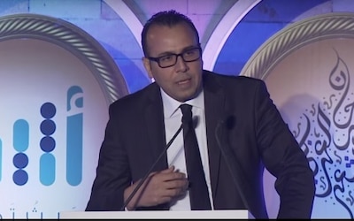 الدكتور عارف الساعدي يكتب: ما حدث في “جائزة أثير للشعر العربي” خلاف طبيعة الصناعة الشعرية الفاقدة لروح القصيدة
