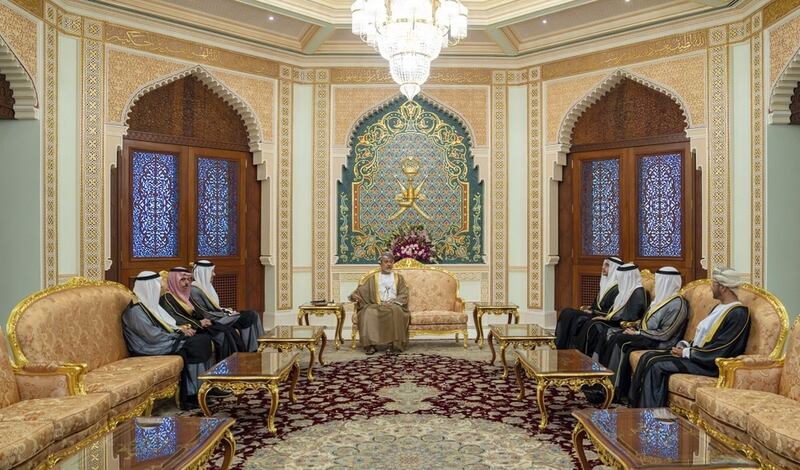 كيف تستثمر سلطنة عُمان علاقاتها الدولية لتعزيز الاحترام والتعاون الثنائي؟