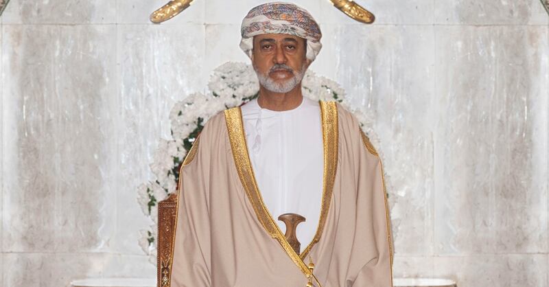 أمام المقام السامي: أصحاب السمو والمعالي يؤدون قسم اليمين