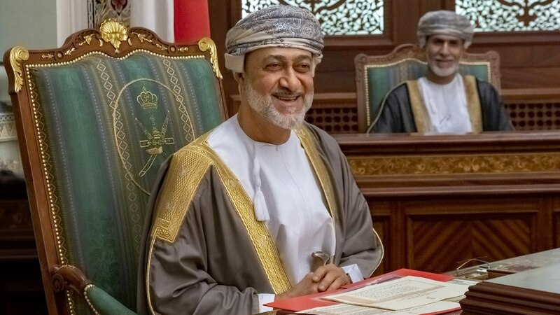 موسى الفرعي يكتب: جلالة السلطان أكبر القلوب وأهمها
