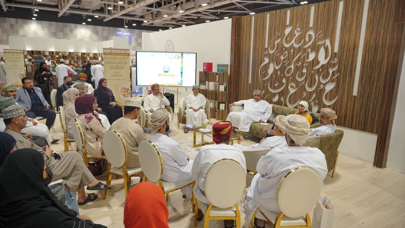 “مسيرة وسيرة” عن العمل الخيري والتطوعي في سلطنة عمان