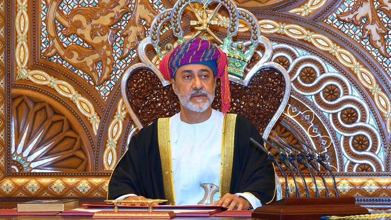 متى ستوافق إجازة يوم تولي السلطان مقاليد الحكم؟
