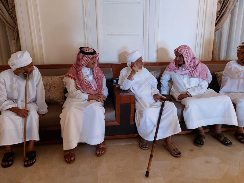 بالصور: سماحة الشيخ المفتي يستقبل سليمان الجبيلان