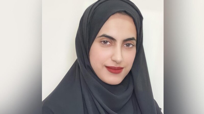 العمانية الفائزة بالمركز الأول في مسابقة عالمية توضح حول ورقتها البحثية