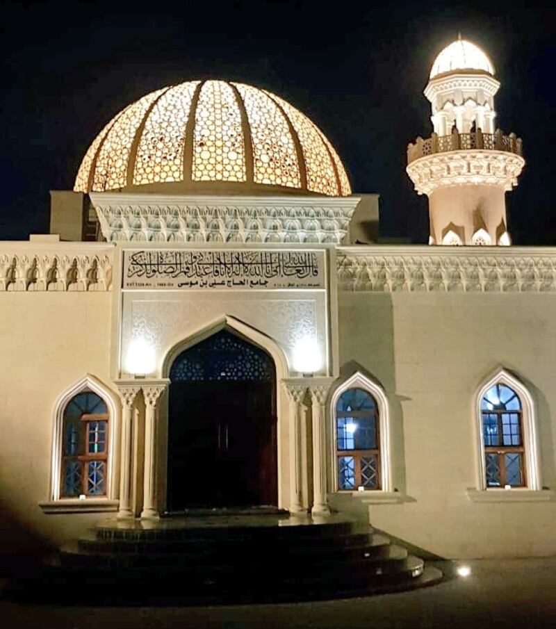 بالصور: التاجر العُماني الذي بنى “مسافر خانه” وأوقف له أكثر من 10 عقارات