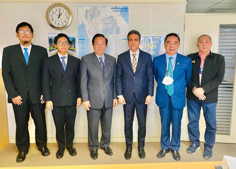 شركة تايلندية تبحث فرص الاستثمار في قطاع التعدين بسلطنة عمان