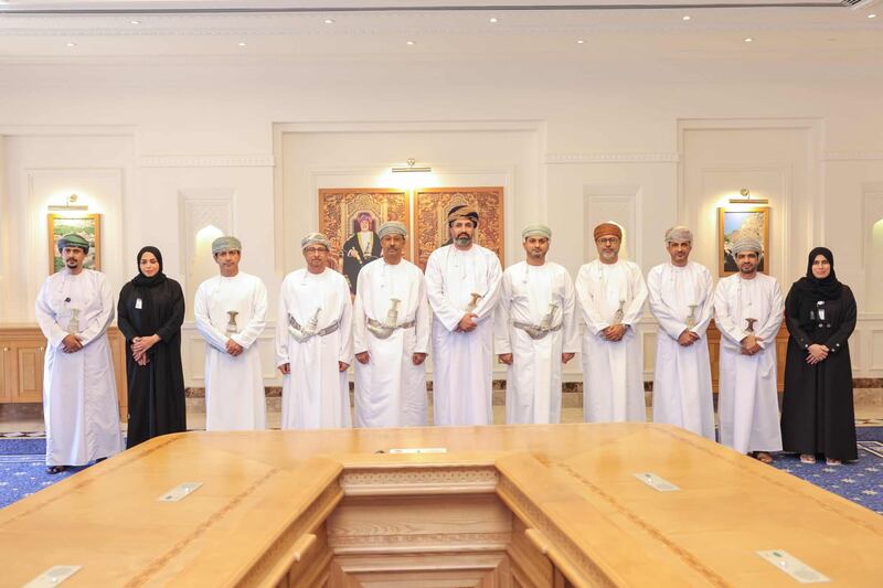 العمل تتبنى سياسات جديدة لتنظيم سوق العمل العماني