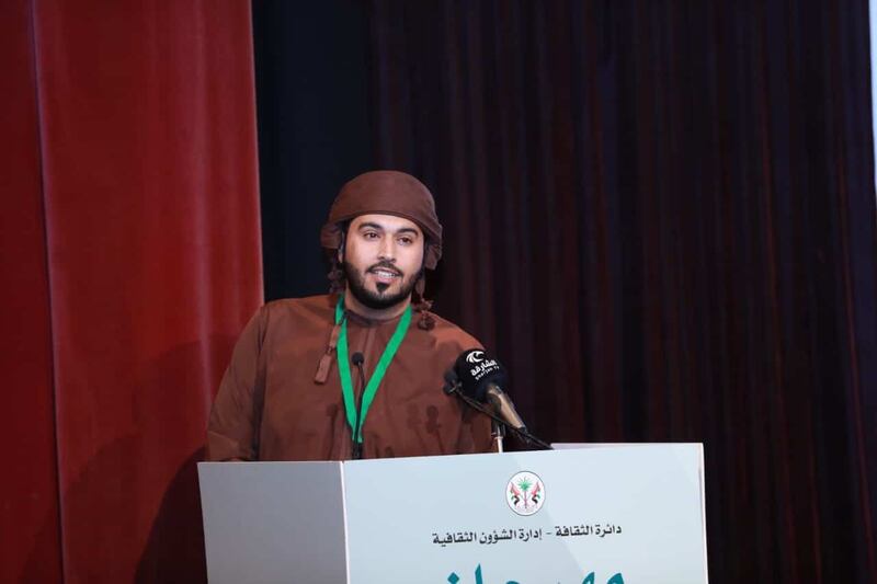 في حضرة “أثير”: نقاش حول الشعر مع الشاعر حسام الشيخ