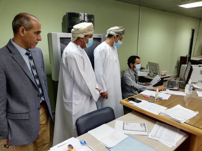 سفيرنا في مصر لـ “أثير”: لا تأثير للعنصر البشري على التعاقدات مع المعلمين المصريين