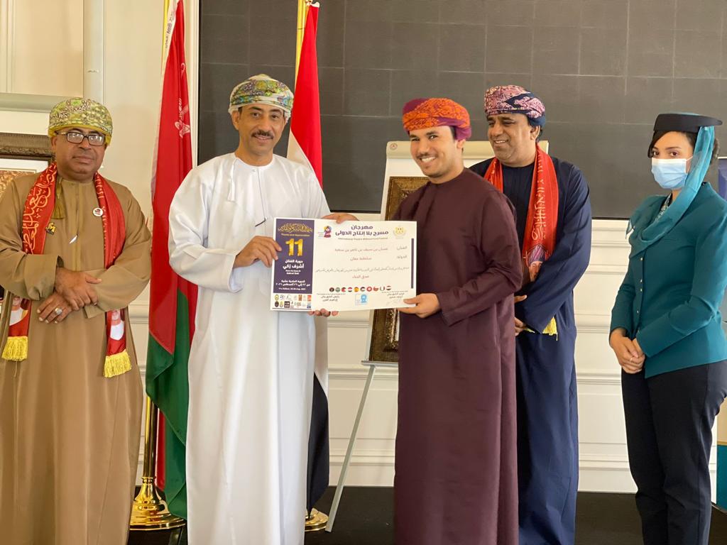 سفيرنا في مصر يحتفي بوفد “مسرح مزون”