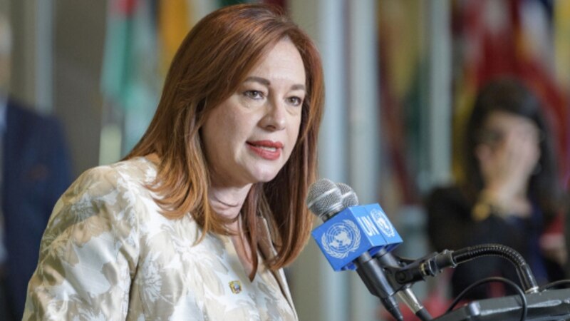 في زيارة رسيمة: رئيسة الجمعية العامة للأمم المتحدة تصل السلطنة