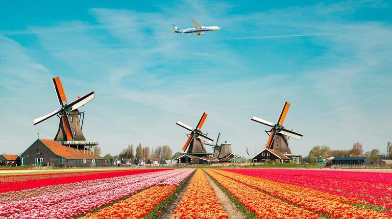 تزامنًا مع زيارة جلالة السلطان: إطلاق رحلات مباشرة بين مسقط وأمستردام  