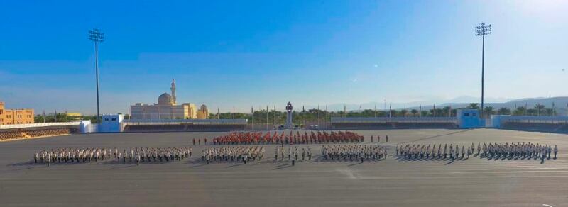 ‎لأول مرة: تخريج دورة الضباط المرشحين من العنصر النسائي من كلية السلطان قابوس العسكرية