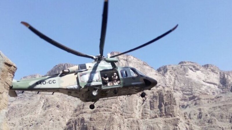إنقاذ هواة تسلق علقوا في الجبل الأخضر