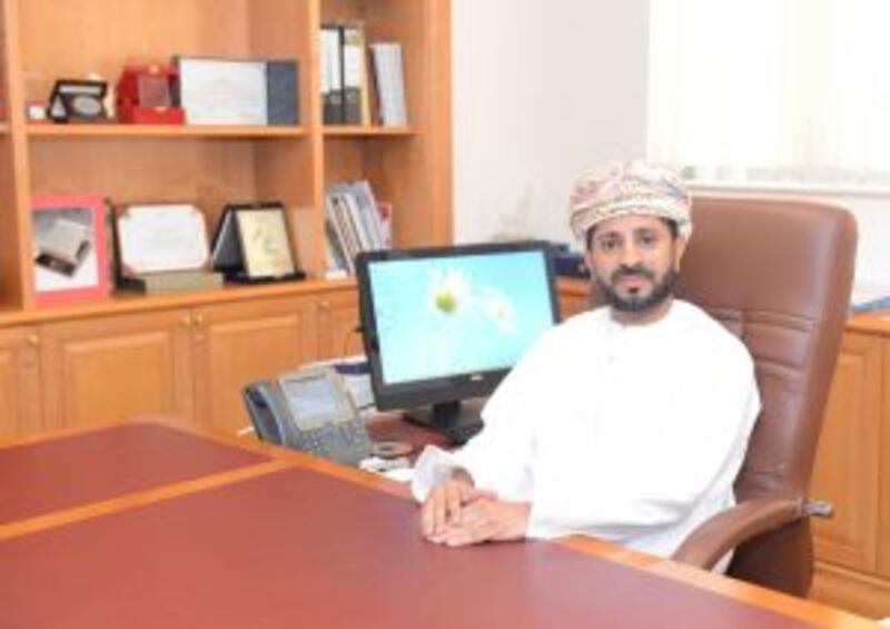 “الدولة” يستبدل بصمة حضور الموظفين وانصرافهم بنظام ذكي