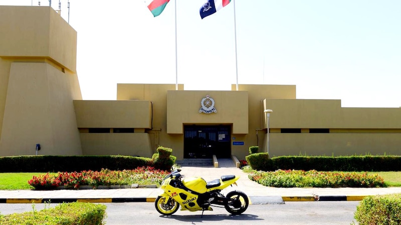 الشرطة تضبط المستعرض بدراجته النارية