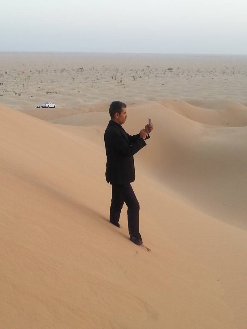 بعد أن عمل معهم لسنوات: معلم وباحث تونسي يسرد لـ “أثير” أبرز انطباعاته عن العمانيين