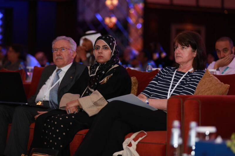 أول عُمانية تتأهل لجائزة عالمية في الصحة الوراثية