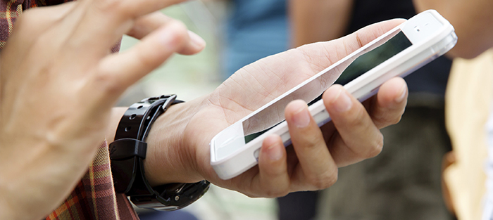 أكثر من 6 ملايين إجمالي منتفعي الهواتف المتنقلة في السلطنة