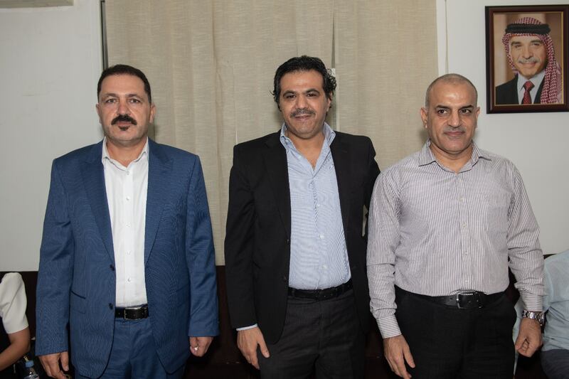 نادي الجالية الأردنية في السلطنة يشهر لجنة رجال الأعمال