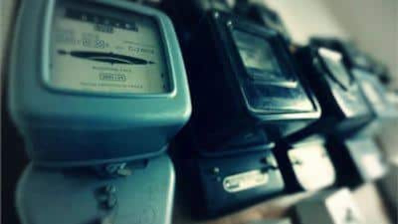 فاتورة نقصت من 250 ريالًا إلى سالب 50 ريالًا: كيف تتجنب الأسر ارتفاع فواتير الكهرباء؟