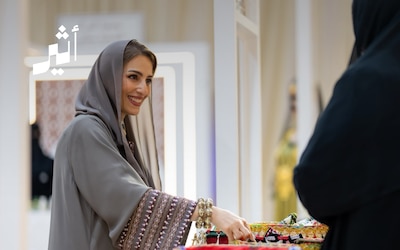 زيارة كريمة للسيدة الجليلة إلى جمعية المرأة العمانية بصلالة