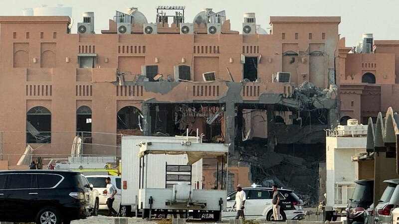 سلطنة عُمان تتضامن مع قطر