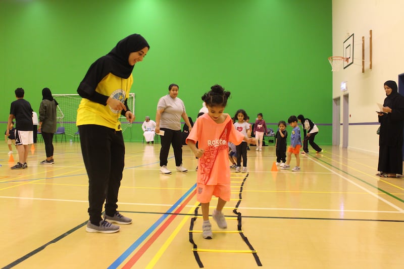 3 مواطنات يؤسسن أول أكاديمية لتعليم كرة السلة في السلطنة