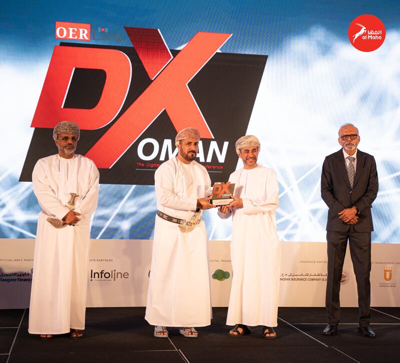 تكريم المهندس حمد المغدري بجائزة الرئيس التنفيذي في قطاع النفط والغاز 