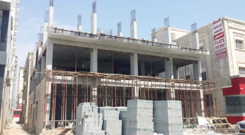 د. عبدالله باحجاج يكتب: هم بشر مثلنا، لكن الخيرية بين جوانحهم غالبة ..قراءة في الدافعية العميقة لهذا النوع من البشرية في بلادنا