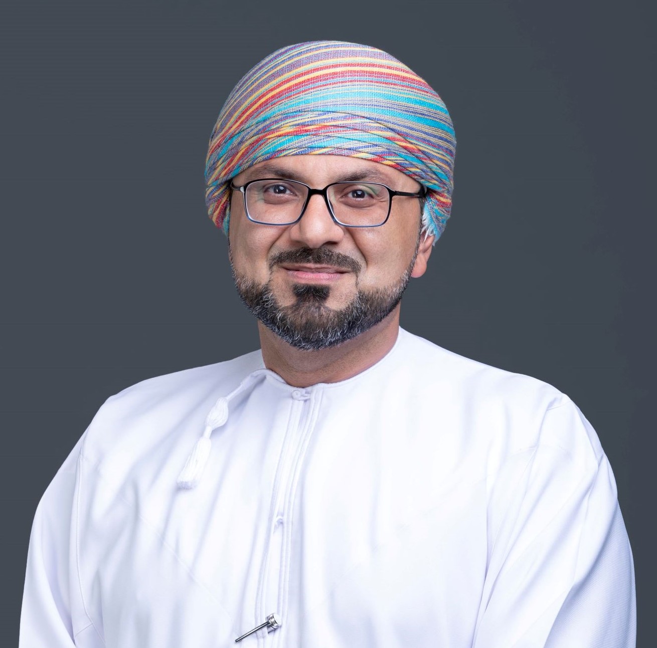 بنك مسقط يدعو الزبائن إلى استخدام خدمة رمز الاستجابة السريع لتسهيل عملية قبول المدفوعات الإلكترونية لأصحاب الأعمال