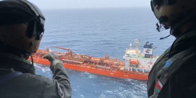 إنقاذ بحار هندي تعرض لكسر في قدمه