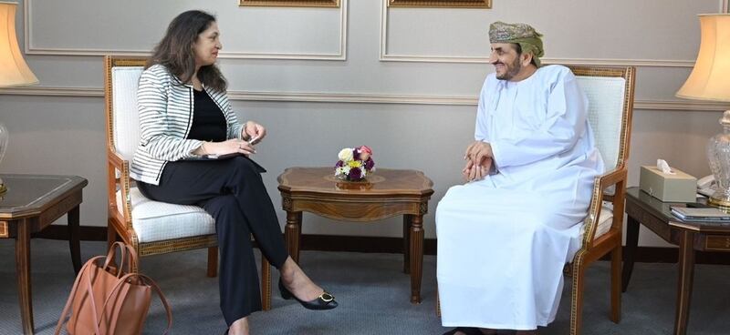 “مكافحة الاتجار بالبشر” في لقاء بين وكيل الخارجية ومسؤولة أمريكية