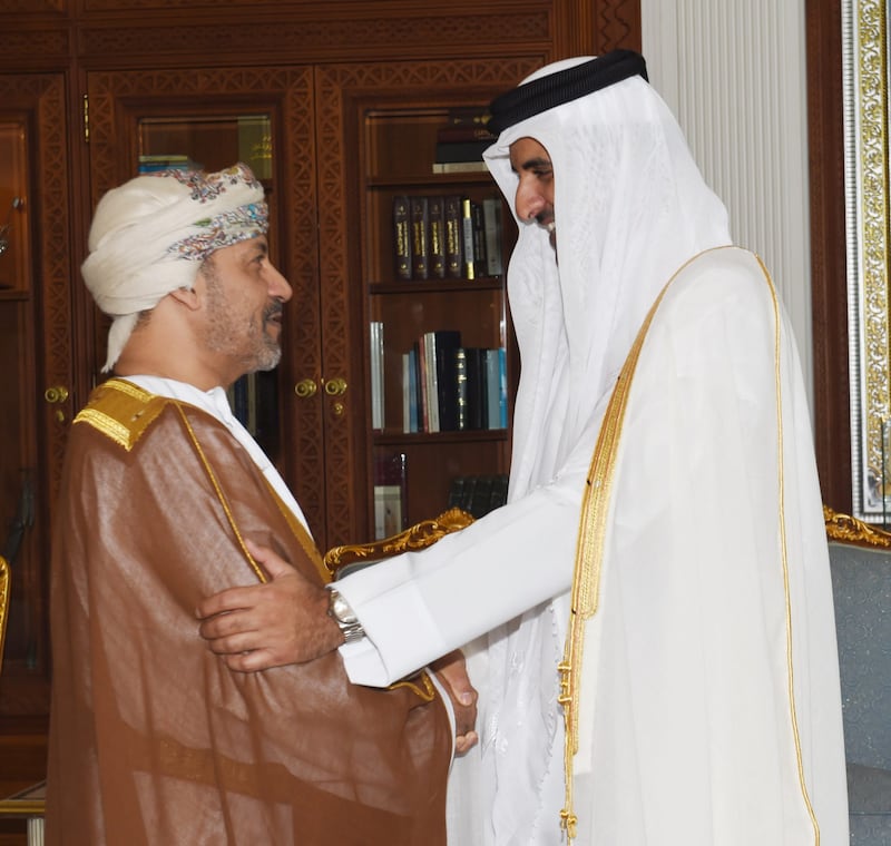 أمير قطر يستقبل حمود بن فيصل