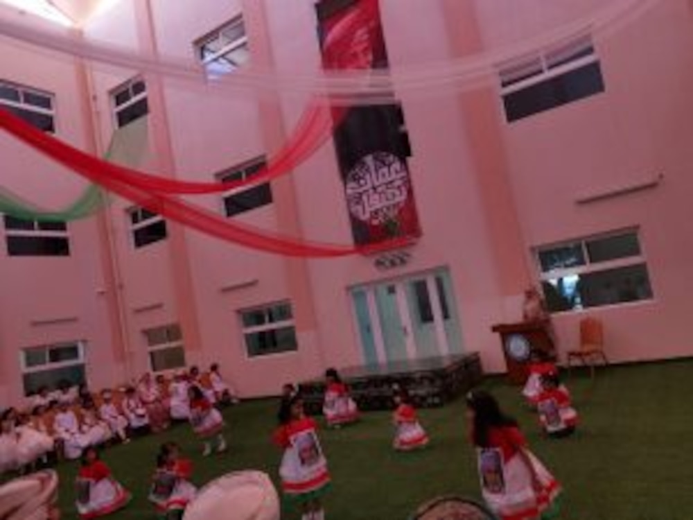 الاحتفال بالعيد الوطني الـ 49 المجيد في “التألق الخاصة”