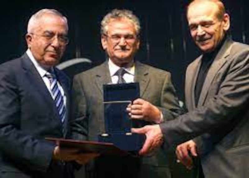 قامات مضيئة عبر “أثير”: شيخ القصّاصين الفلسطينيين