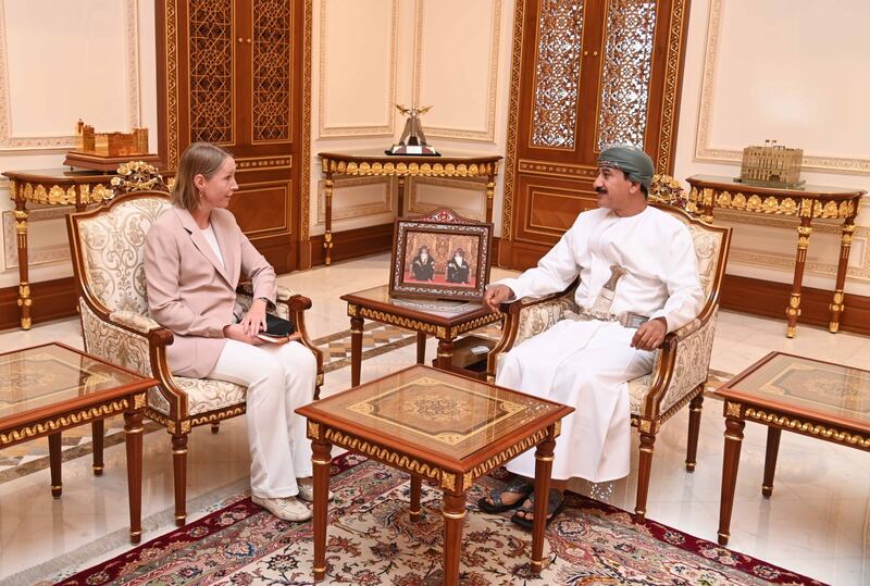 وزير المكتب السلطاني يستقبل 3 سفراء