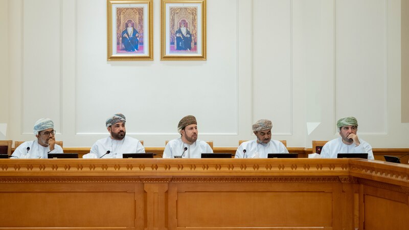 لجنة بمجلس الشورى تناقش مقترحًا لإلغاء التعليم المسائي في سلطنة عُمان
