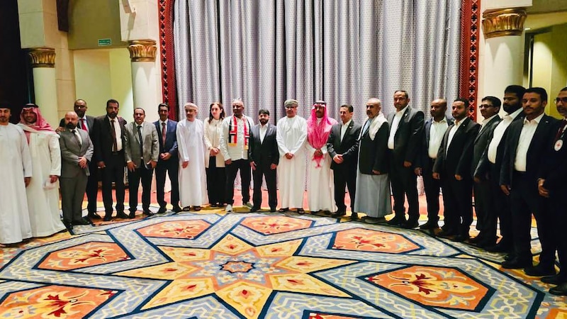 السفير اليمني: ما جرى في مسقط اتفاق تاريخي