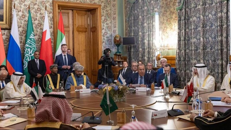 خبير في الشؤون الروسية يتحدث لـ”أثير” عن الدعوة العُمانية لحل سلمي للأزمة الأوكرانية